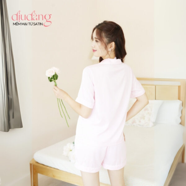 Bo-Pijama-ngan-mau-hong