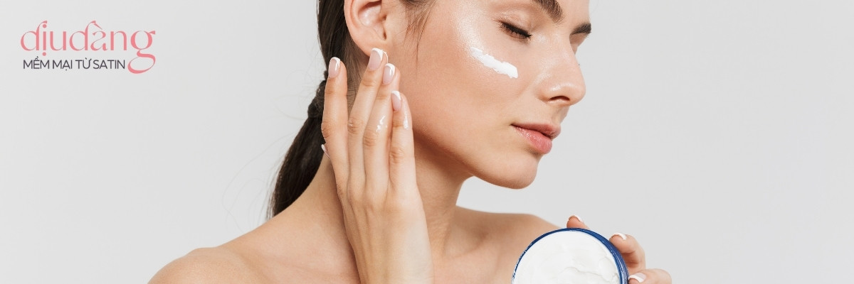 Quy trình chăm sóc da mặt trong 1 tuần tại nhà